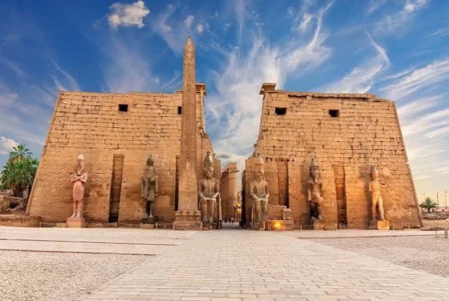 Pacote turístico «Egito por terra» – 8 dias: Cairo, Assuã e Luxor